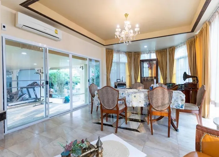 Oyo 750 Baan Suan Ampond Hotel 2*