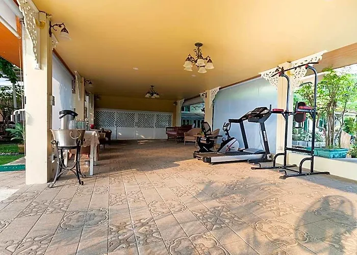 Oyo 750 Baan Suan Ampond 2*