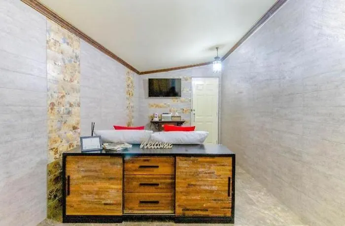 Oyo 750 Baan Suan Ampond Hotel 2*