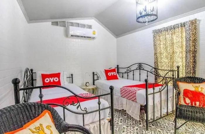 Oyo 750 Baan Suan Ampond Hotel Bangkok